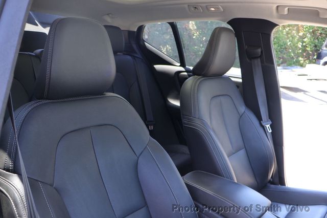 2025 Volvo XC40 B5 AWD Plus Dark Theme - 23070992 - 17