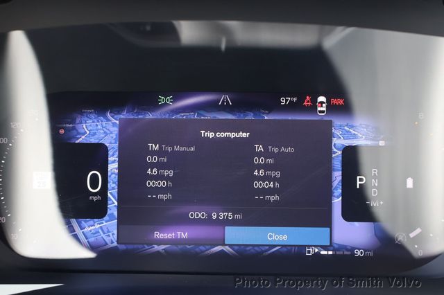 2025 Volvo XC40 B5 AWD Plus Dark Theme - 23070992 - 26