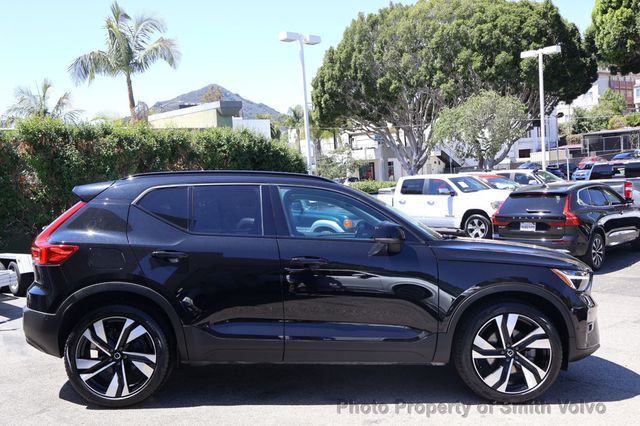 2025 Volvo XC40 B5 AWD Plus Dark Theme - 23070992 - 5