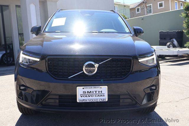 2025 Volvo XC40 B5 AWD Plus Dark Theme - 23070992 - 7