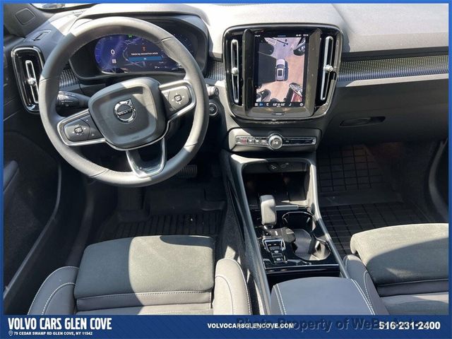 2025 Volvo XC40 B5 AWD Ultra Dark Theme - 23012438 - 11