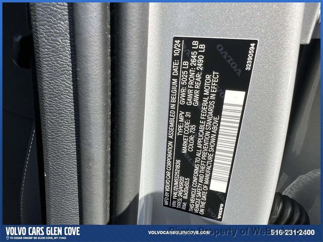 2025 Volvo XC40 B5 AWD Ultra Dark Theme - 23012438 - 17