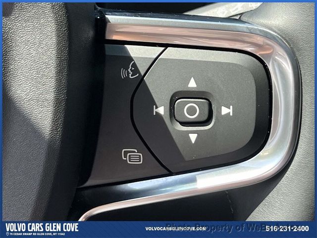 2025 Volvo XC40 B5 AWD Ultra Dark Theme - 23012438 - 21