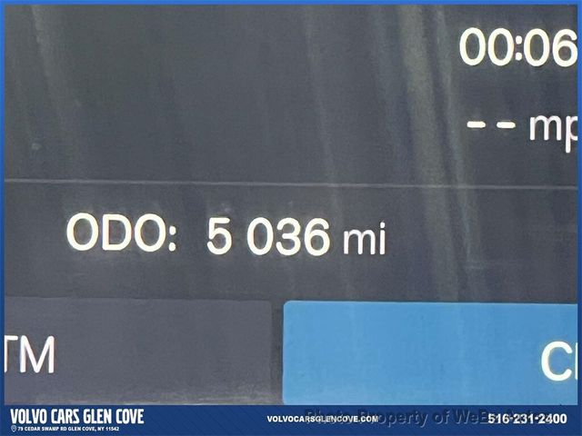 2025 Volvo XC40 B5 AWD Ultra Dark Theme - 23012438 - 25