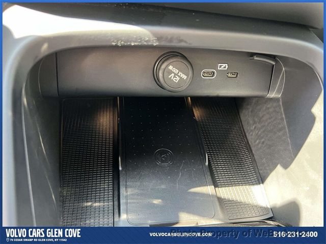 2025 Volvo XC40 B5 AWD Ultra Dark Theme - 23012438 - 30