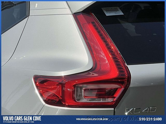 2025 Volvo XC40 B5 AWD Ultra Dark Theme - 23012438 - 7