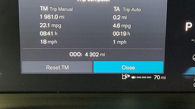 2025 Volvo XC40 B5 AWD Ultra Dark Theme - 23044131 - 13
