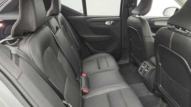 2025 Volvo XC40 B5 AWD Ultra Dark Theme - 23044131 - 20