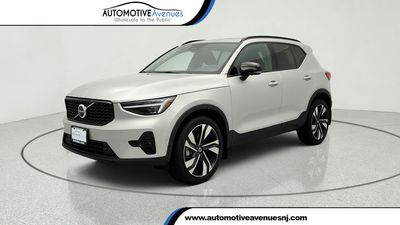 2025 Volvo XC40 - YV4L12UM5S2547076