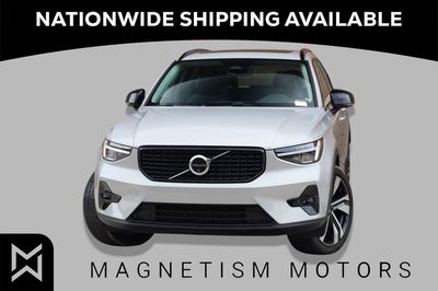 2025 Volvo XC40 - YV4L12UC4S2511726