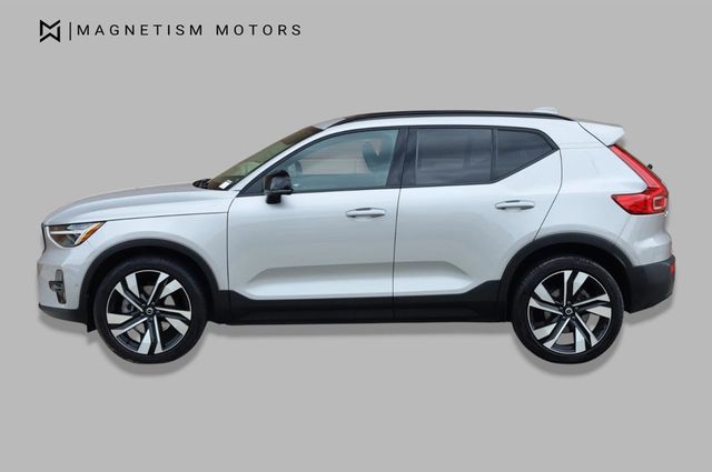2025 Volvo XC40 Plus Dark Theme - 23032473 - 1