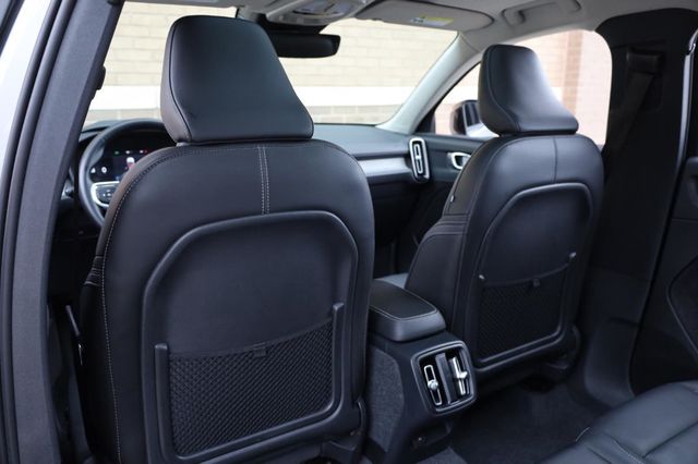 2025 Volvo XC40 Plus Dark Theme - 23032473 - 19