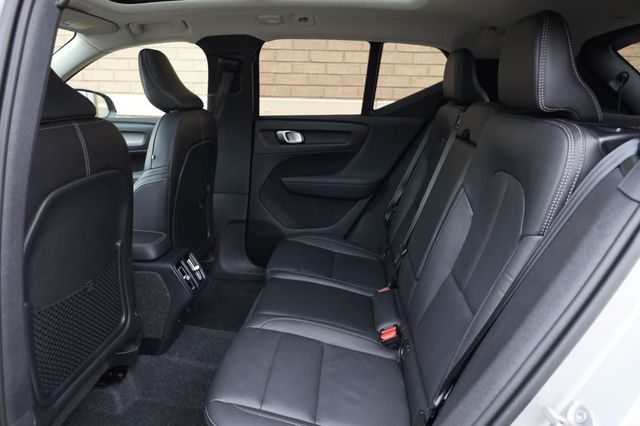 2025 Volvo XC40 Plus Dark Theme - 23032473 - 20
