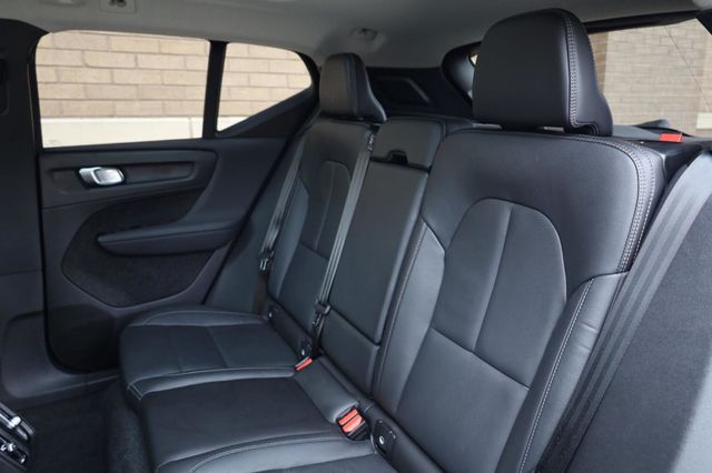2025 Volvo XC40 Plus Dark Theme - 23032473 - 21