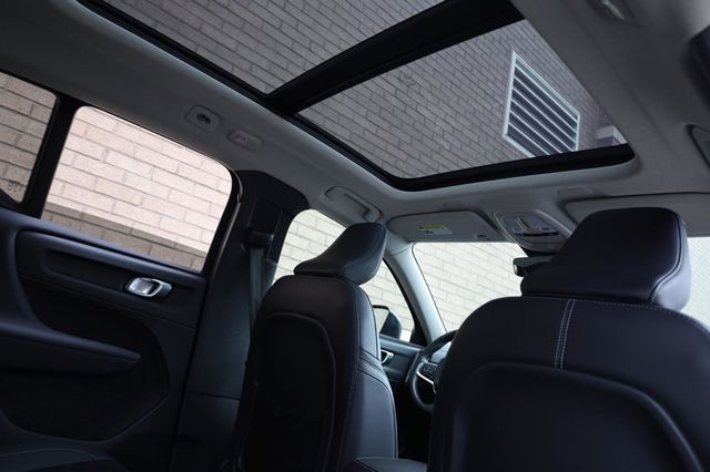 2025 Volvo XC40 Plus Dark Theme - 23032473 - 26