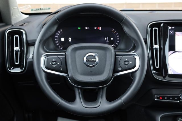 2025 Volvo XC40 Plus Dark Theme - 23032473 - 34