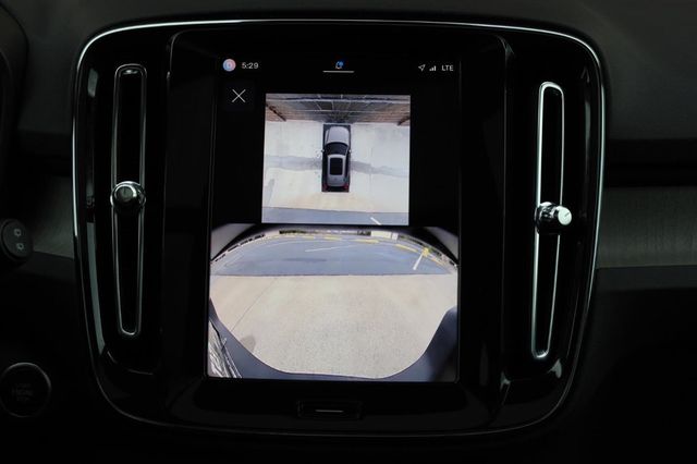 2025 Volvo XC40 Plus Dark Theme - 23032473 - 41