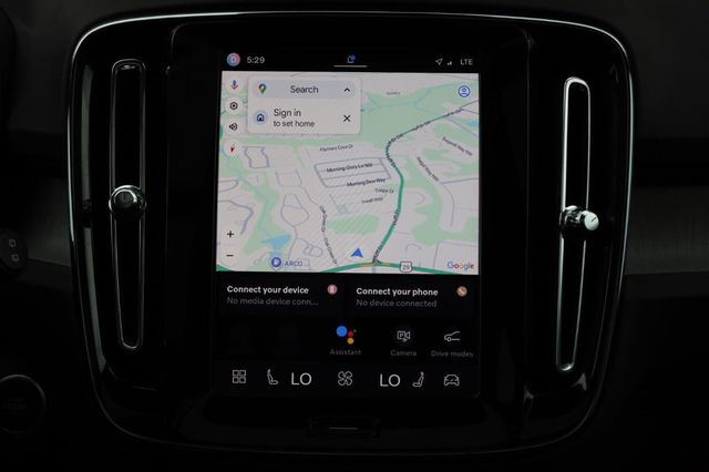 2025 Volvo XC40 Plus Dark Theme - 23032473 - 43