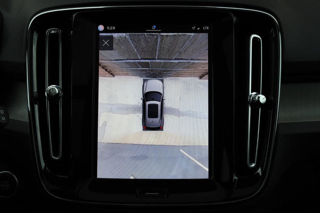 2025 Volvo XC40 Plus Dark Theme - 23032473 - 44