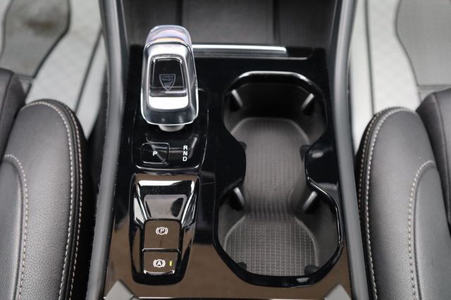 2025 Volvo XC40 Plus Dark Theme - 23032473 - 48