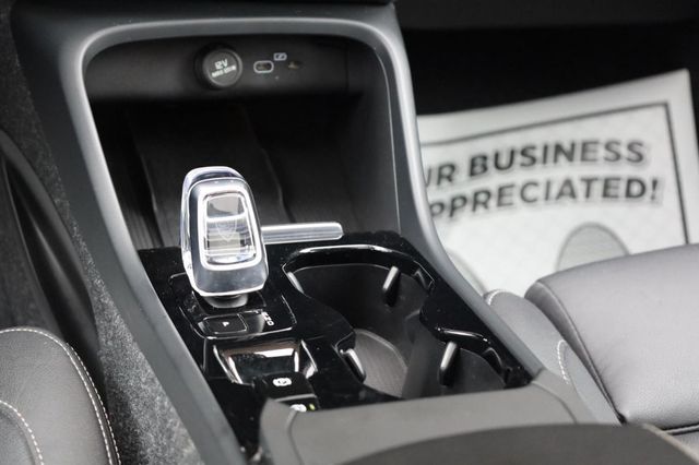 2025 Volvo XC40 Plus Dark Theme - 23032473 - 49