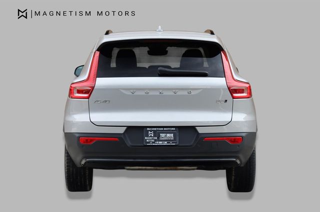 2025 Volvo XC40 Plus Dark Theme - 23032473 - 7