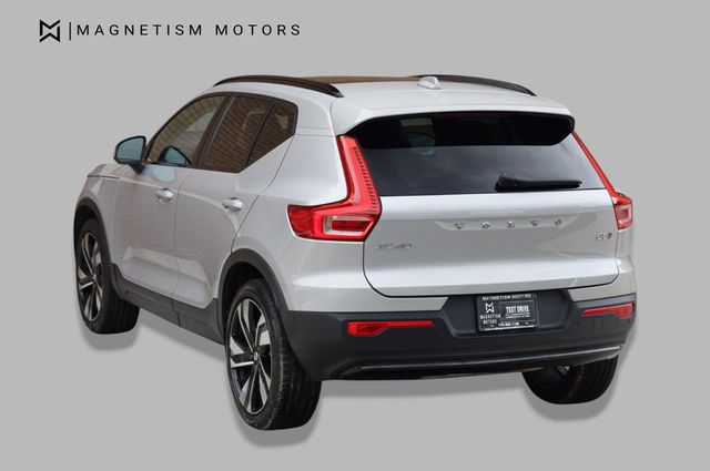 2025 Volvo XC40 Plus Dark Theme - 23032473 - 8