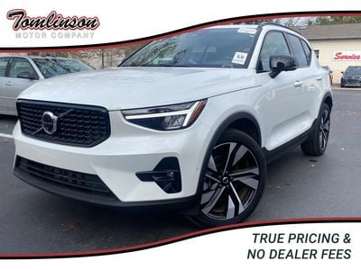 2025 Volvo XC40 - YV4L12UC2S2512504
