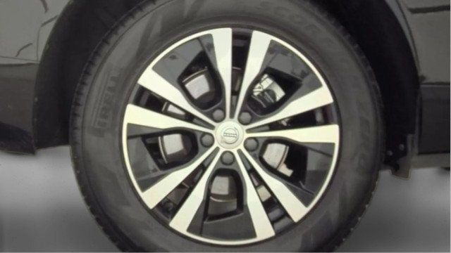 2025 Volvo XC60 B5 AWD Core - 23099775 - 10
