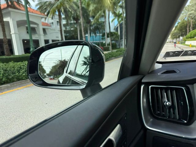 2025 Volvo XC60 B5 AWD Core - 22939713 - 29