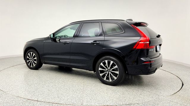 2025 Volvo XC60 B5 AWD Core with 19'' Wheels + Protection & Climate Packages - 22971165 - 6