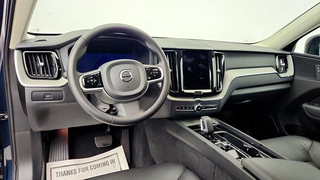 2025 Volvo XC60 B5 AWD Plus - 23001258 - 11