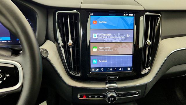 2025 Volvo XC60 B5 AWD Plus - 23001258 - 16