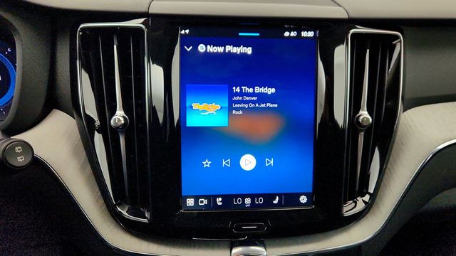 2025 Volvo XC60 B5 AWD Plus - 23001258 - 17