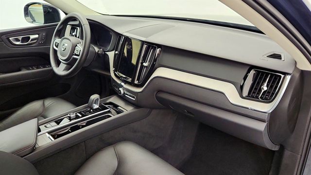 2025 Volvo XC60 B5 AWD Plus - 23001258 - 23