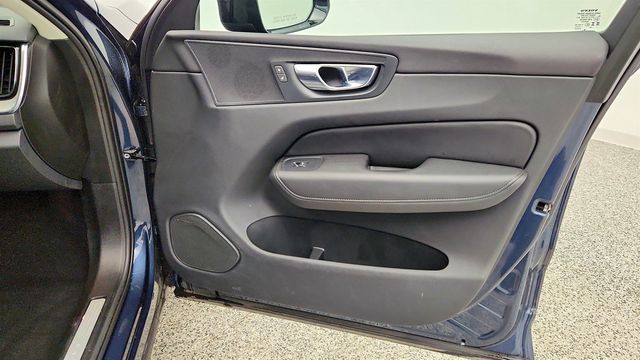 2025 Volvo XC60 B5 AWD Plus - 23001258 - 24