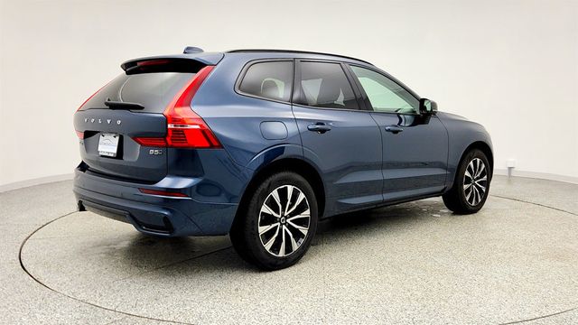 2025 Volvo XC60 B5 AWD Plus - 23001258 - 4