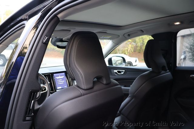2025 Volvo XC60 B5 AWD Plus - 22962655 - 11