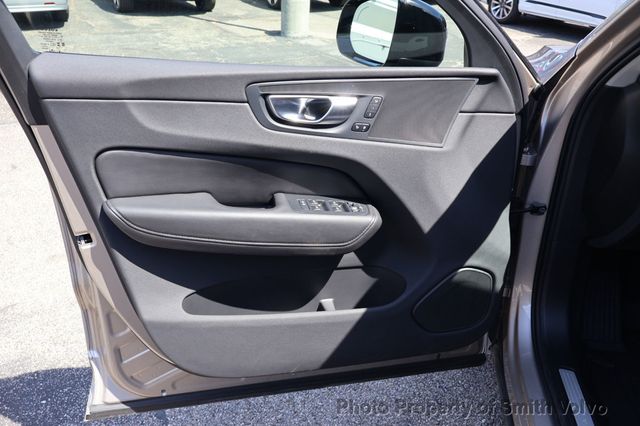 2025 Volvo XC60 B5 AWD Plus - 23026540 - 10