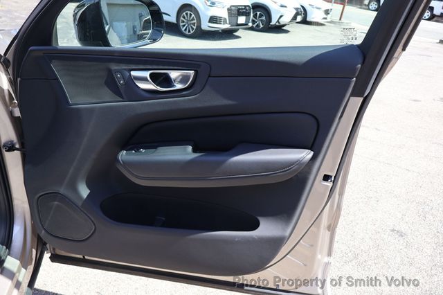 2025 Volvo XC60 B5 AWD Plus - 23026540 - 16