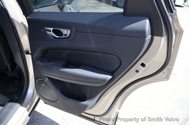 2025 Volvo XC60 B5 AWD Plus - 23026540 - 17
