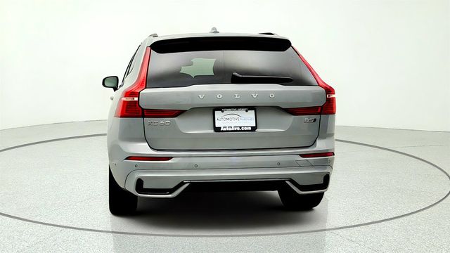 2025 Volvo XC60 B5 AWD Plus w/ 20'' Black Diamond Cut Alloy Wheels & Climate Pkg - 23057829 - 5