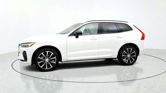 2025 Volvo XC60 B5 AWD Plus w/ Climate Pkg & 20'' Black Diamond Cut Wheels - 23089272 - 7