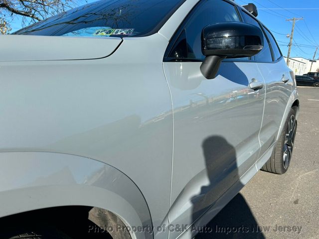 2025 Volvo XC60 B5 AWD Ultra - 22953070 - 17