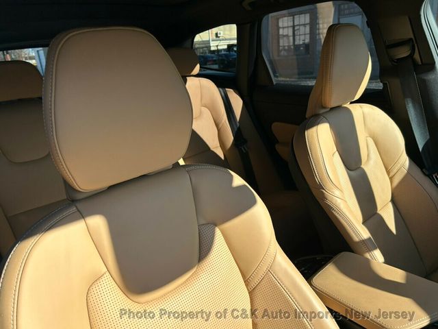 2025 Volvo XC60 B5 AWD Ultra - 22953070 - 30