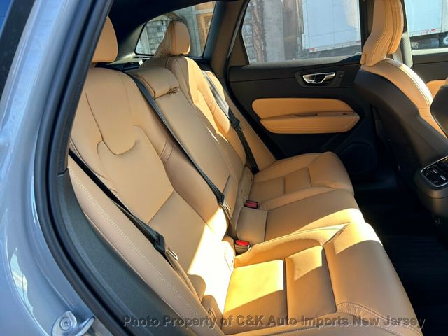 2025 Volvo XC60 B5 AWD Ultra - 22953070 - 34