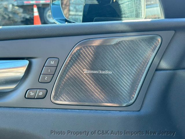 2025 Volvo XC60 B5 AWD Ultra - 22953070 - 47