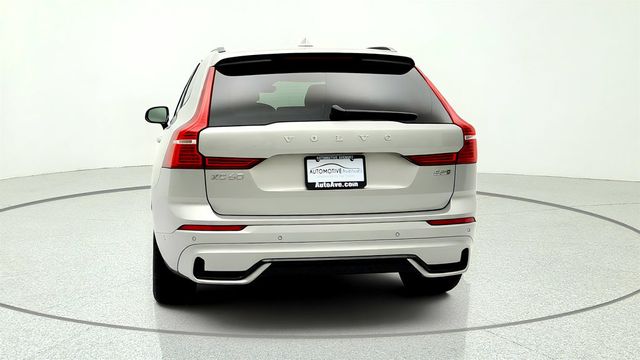 2025 Volvo XC60 B5 AWD Ultra w/ Bowers & Wilkins & Air Suspension - 23046015 - 5