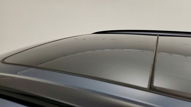 2025 Volvo XC60 B5 AWD Ultra w/ B&W Premium Sound & Active Chassis - 23015758 - 9