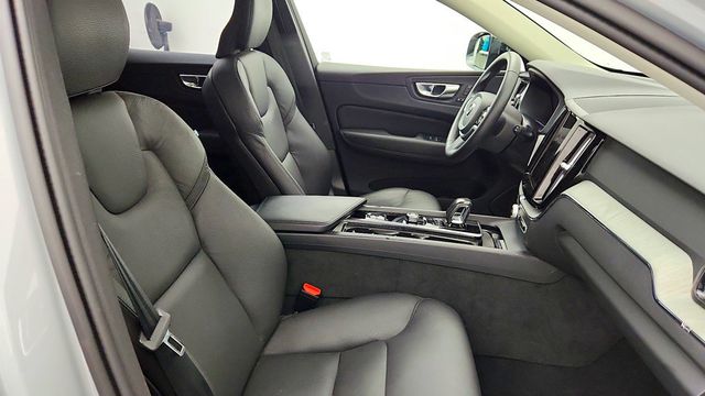 2025 Volvo XC60 Plug-In Hybrid T8 AWD Plus - 23083369 - 22